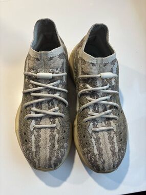 Adidas Yeezy Boost 380